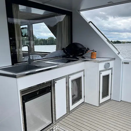 Luxboot