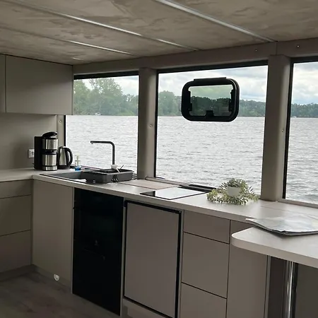 Apartment Luxboot