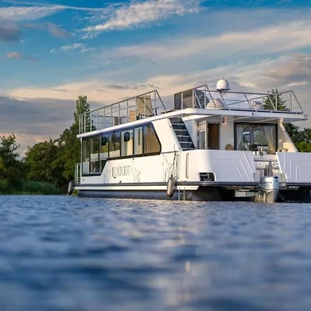 Luxboot * Marienfelde